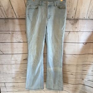 Chico’s Platinum Light Blue Denim Women's Jeans Classy Casual Size 1.5 or Sz 10